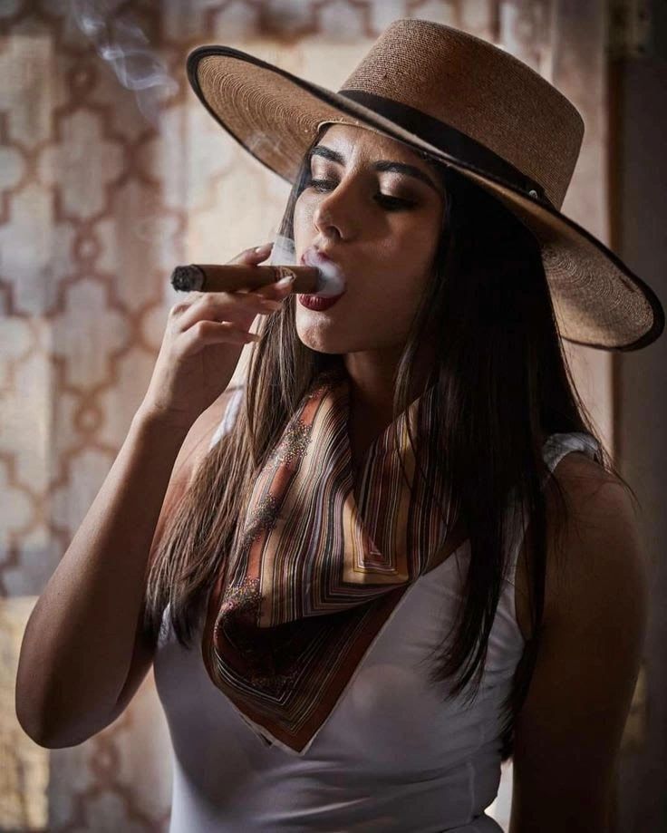 Lets Face It How Sexy Is It When A Woman Smokes A Cigar 